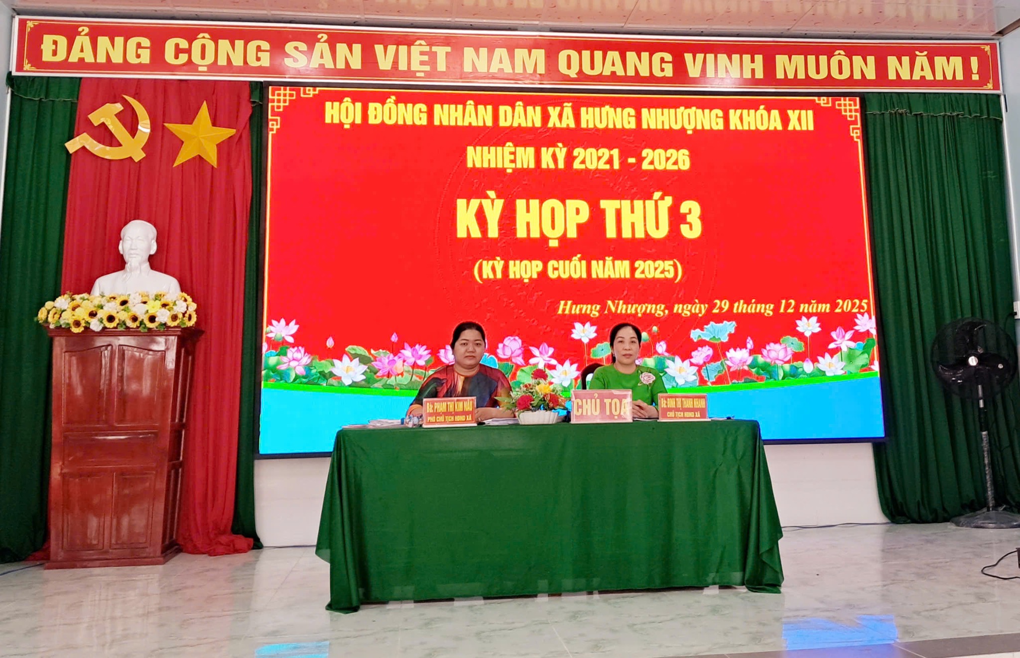 Kỳ họp lần thứ 3, HĐND xã Hưng Nhượng khóa XII thông qua nhiều nội dung quan trọng