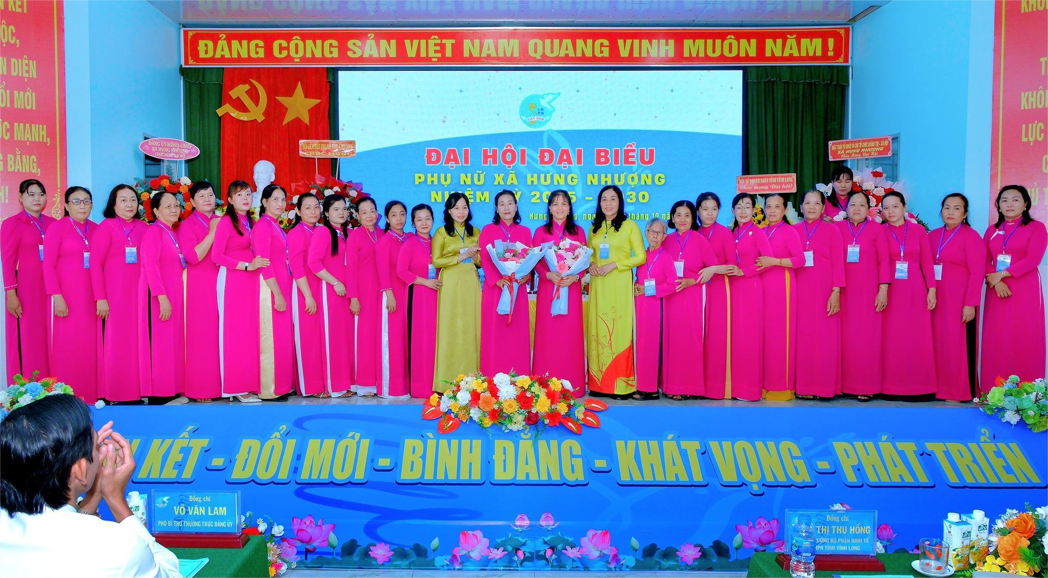 Đại hội đại biểu phụ nữ xã Hưng Nhượng lần thứ I, nhiệm kỳ 2025 - 2030 diễn ra thành công tốt đẹp